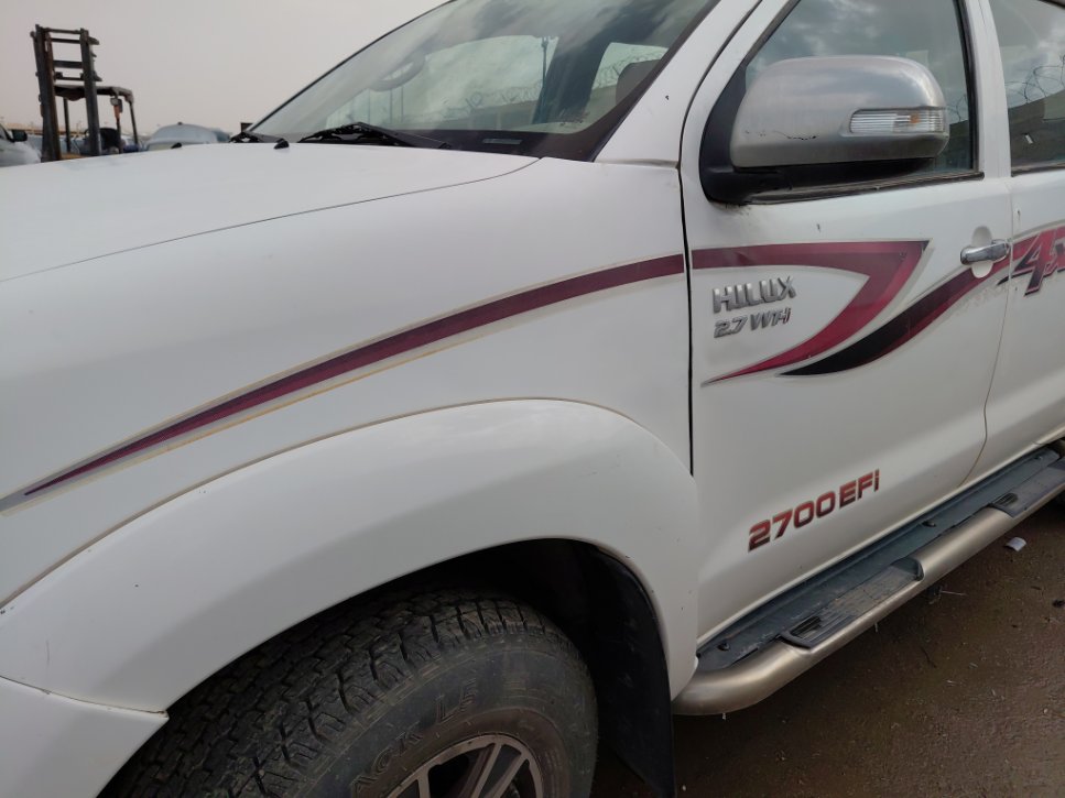 Toyota Hilux  2014 image