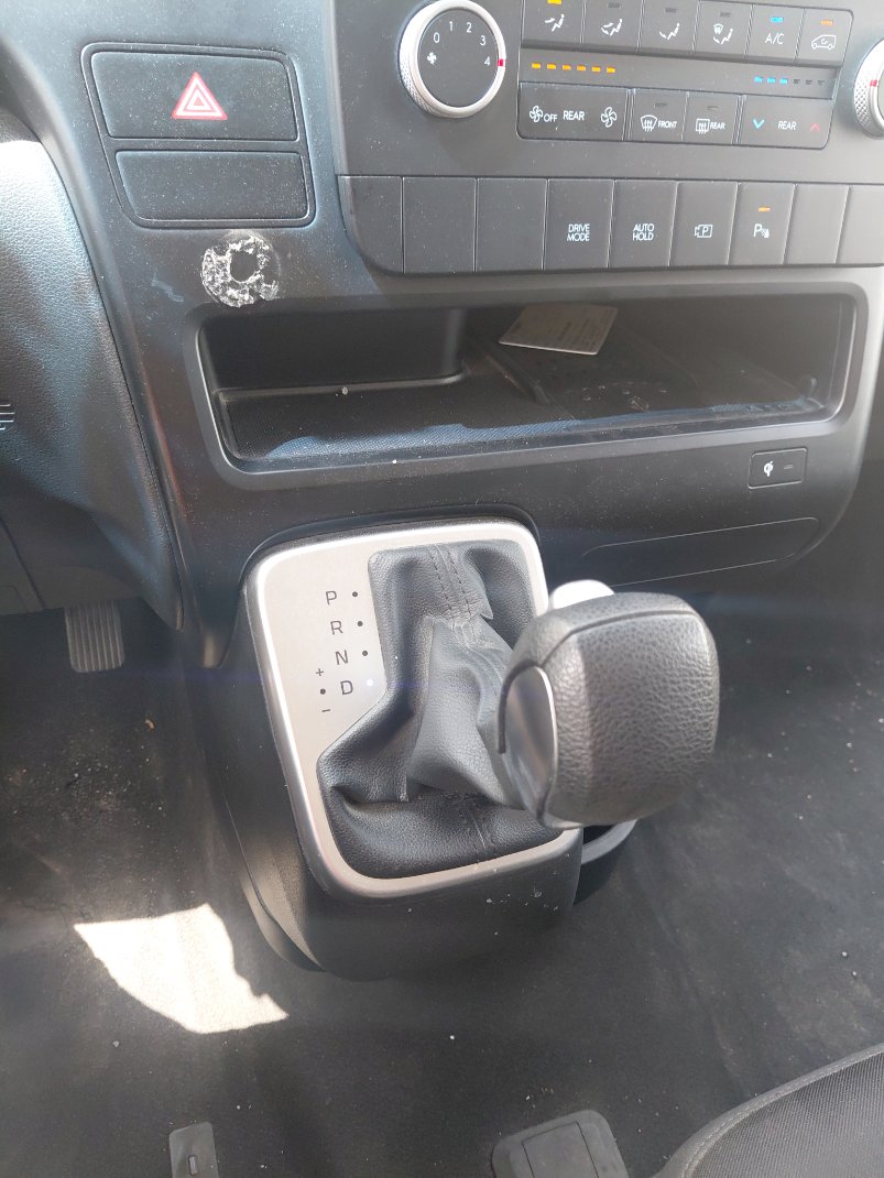 Hyundai Staria  2024 image