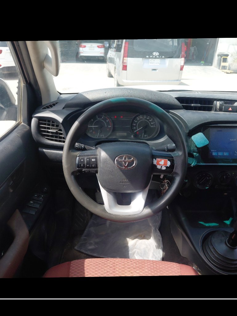Toyota Hilux  2024 image