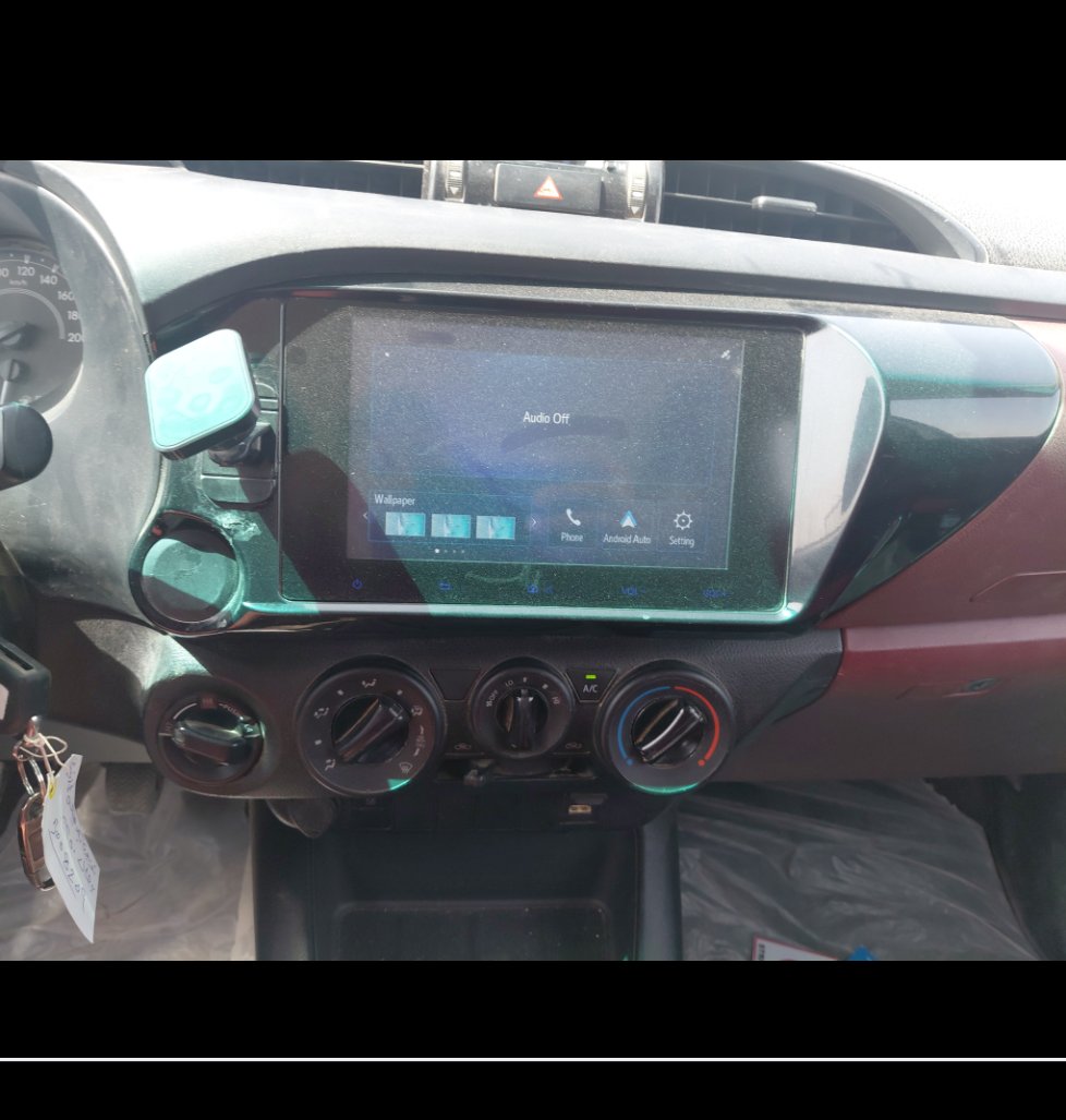 Toyota Hilux  2024 image