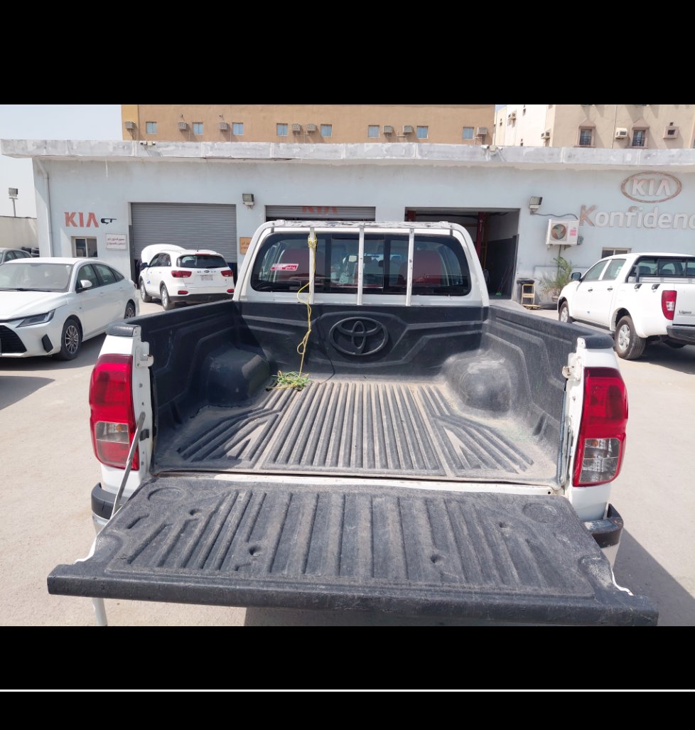 Toyota Hilux  2024 image