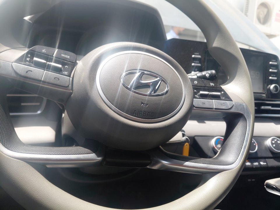 Hyundai Elantra  2023 image