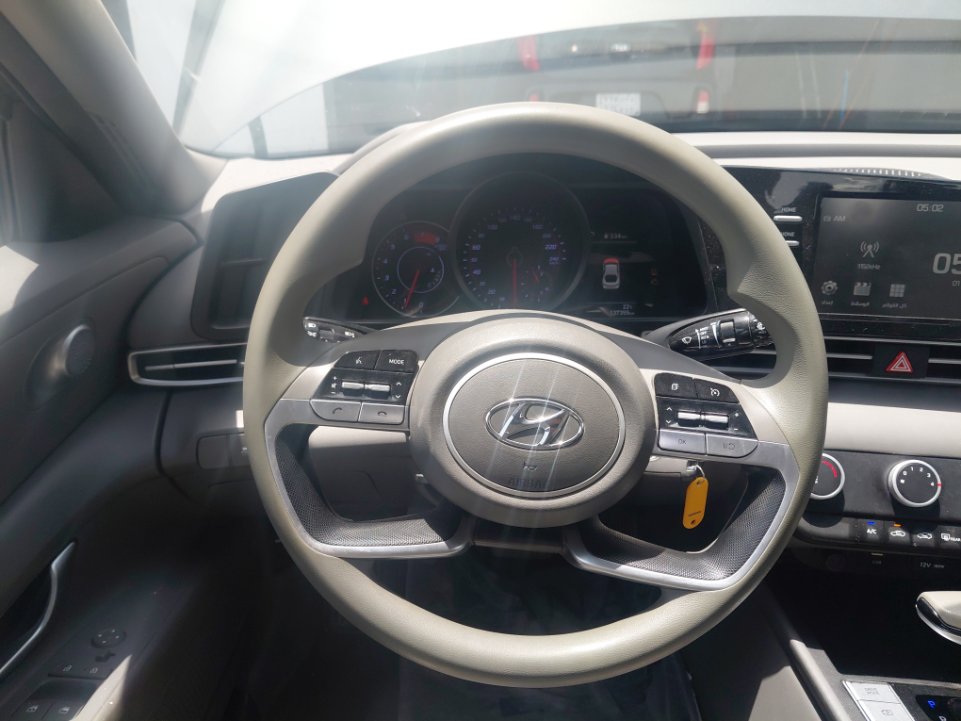 Hyundai Elantra  2023 image