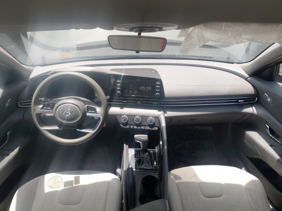 Hyundai Elantra  2023 image