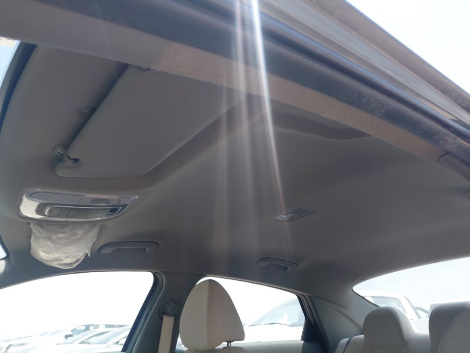 Hyundai Elantra  2023 image