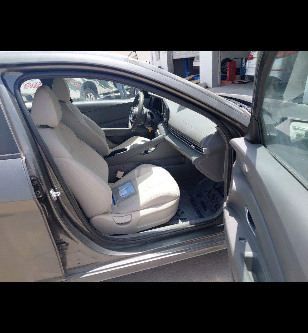 Hyundai Elantra  2023 image