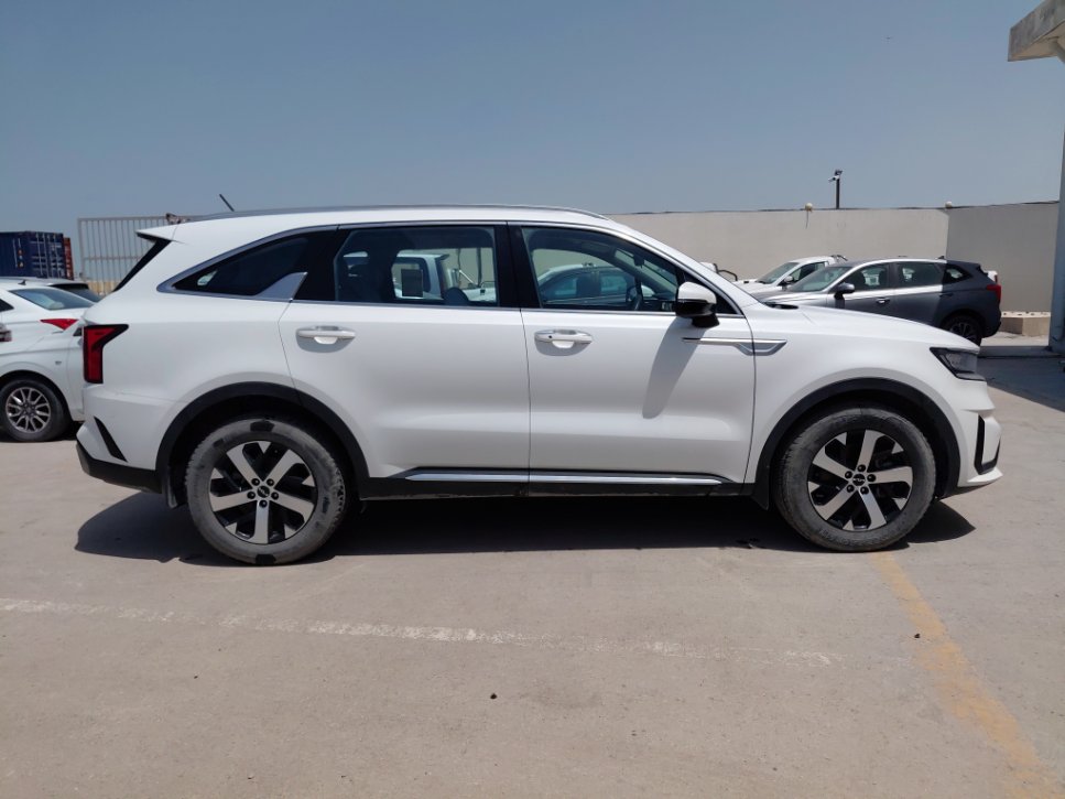 كيا سورينتو MQ4 LX AWD 2023 image