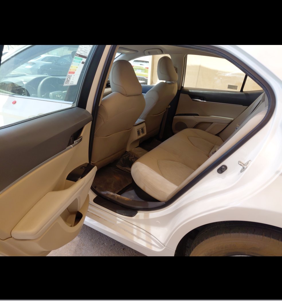 تويوتا كامري LE HEV 2020 image