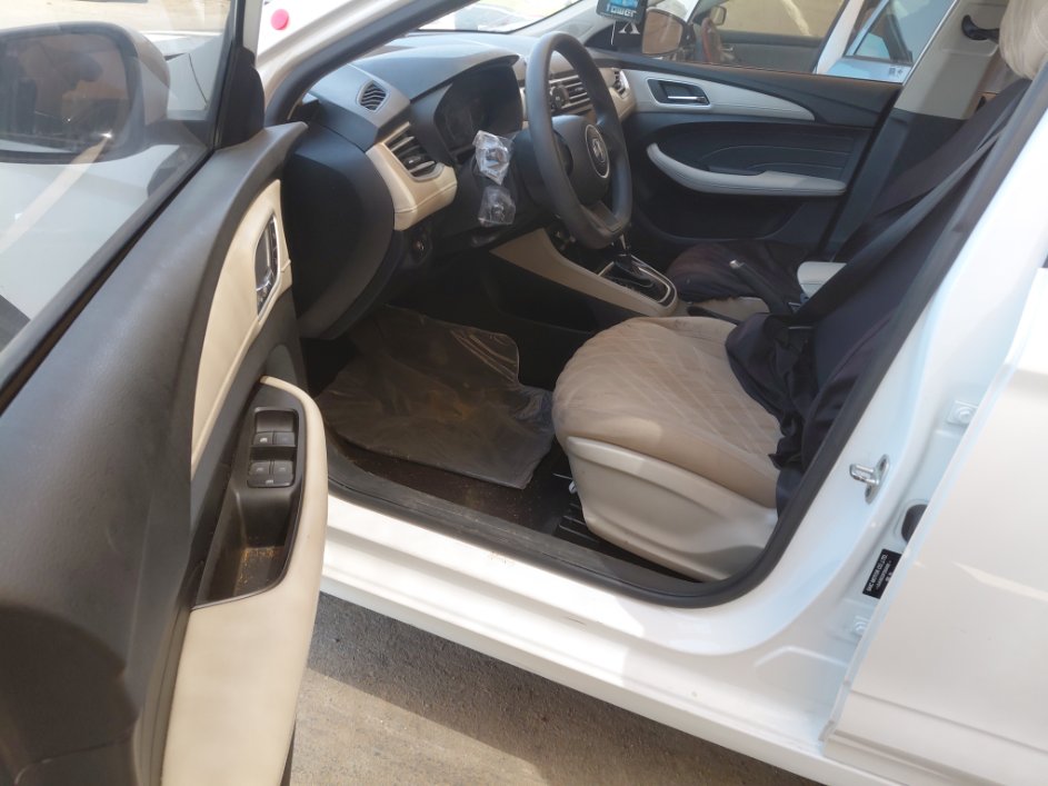 MG 5  2023 image