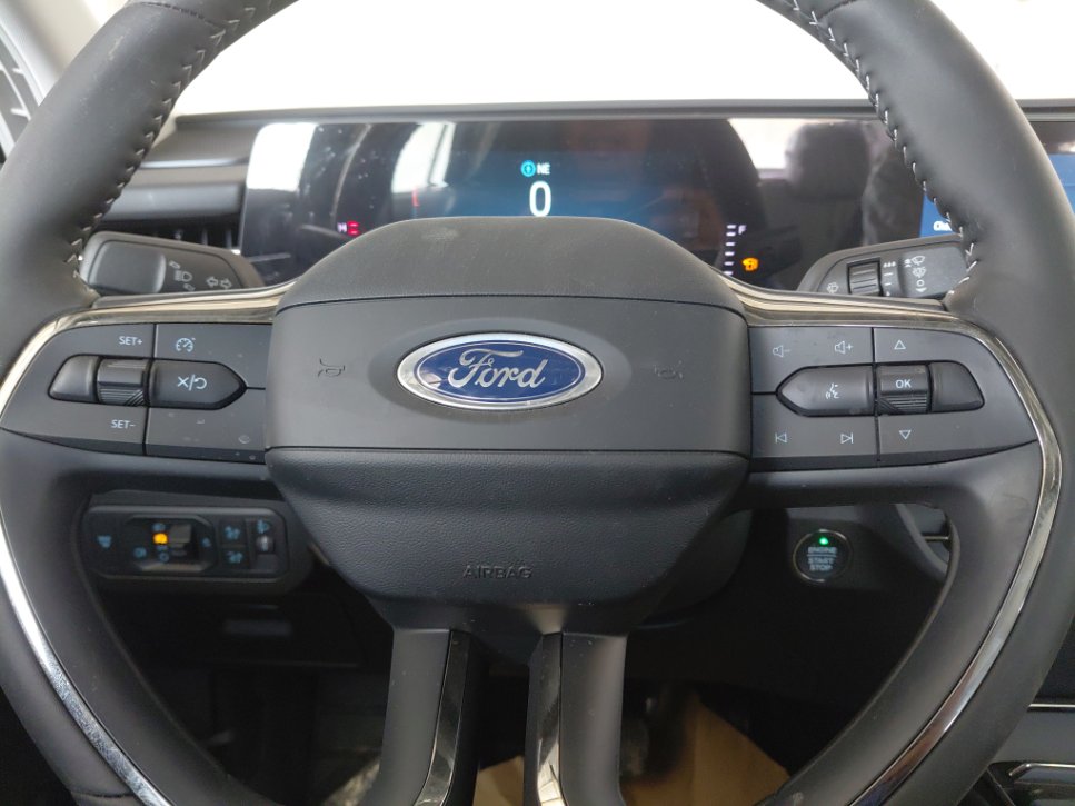 Ford Taurus  2024 image