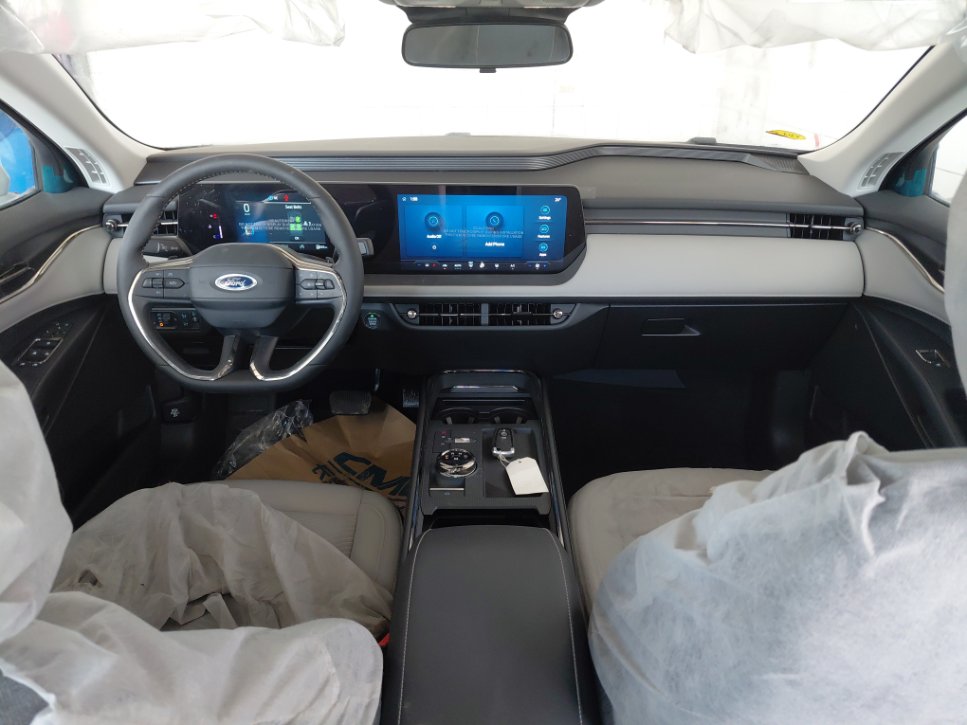 Ford Taurus  2024 image