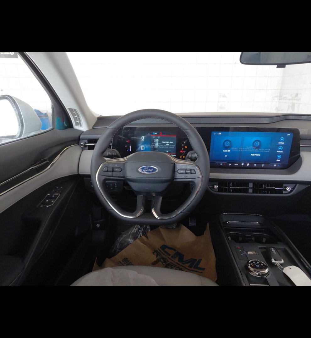 Ford Taurus  2024 image
