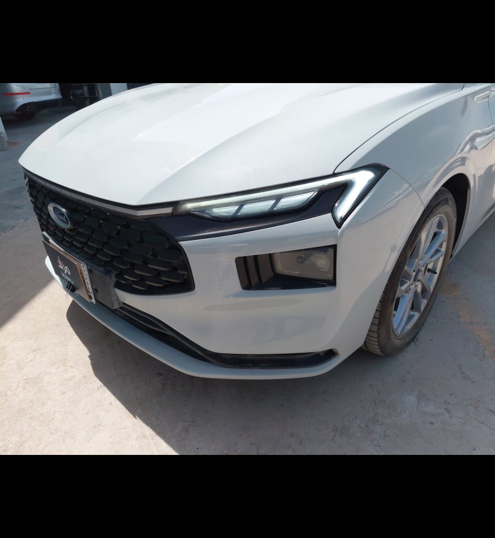 Ford Taurus  2024 image