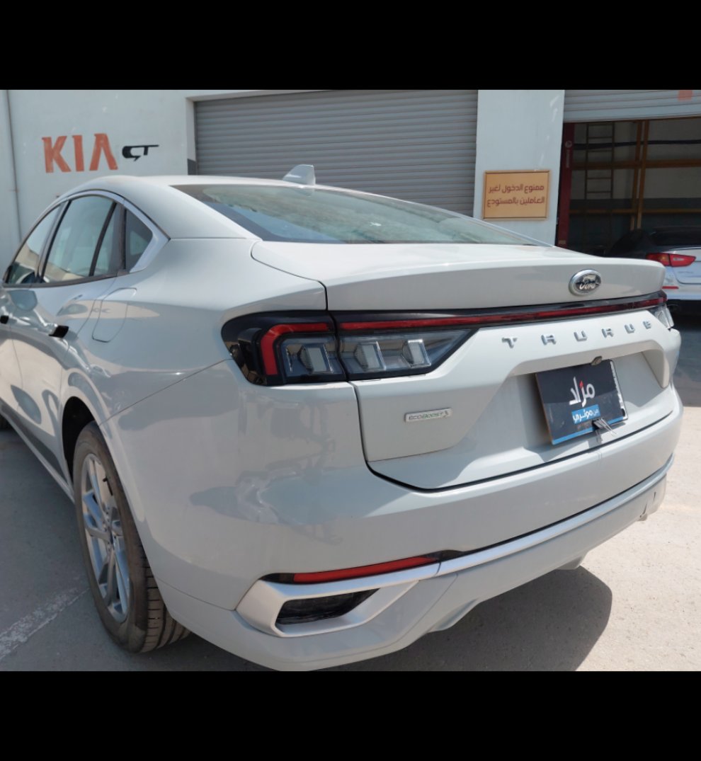 Ford Taurus  2024 image