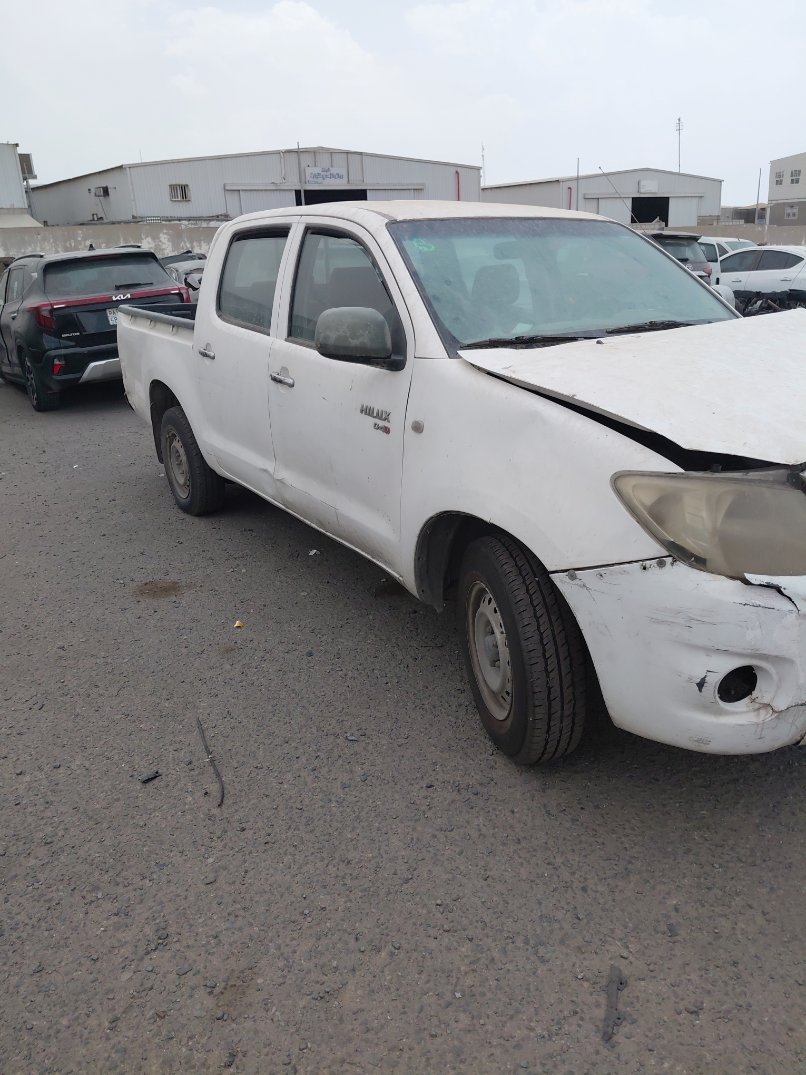 Toyota Hilux  2011 image