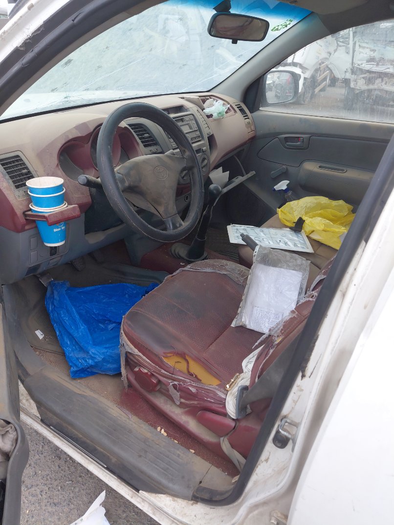 Toyota Hilux  2011 image