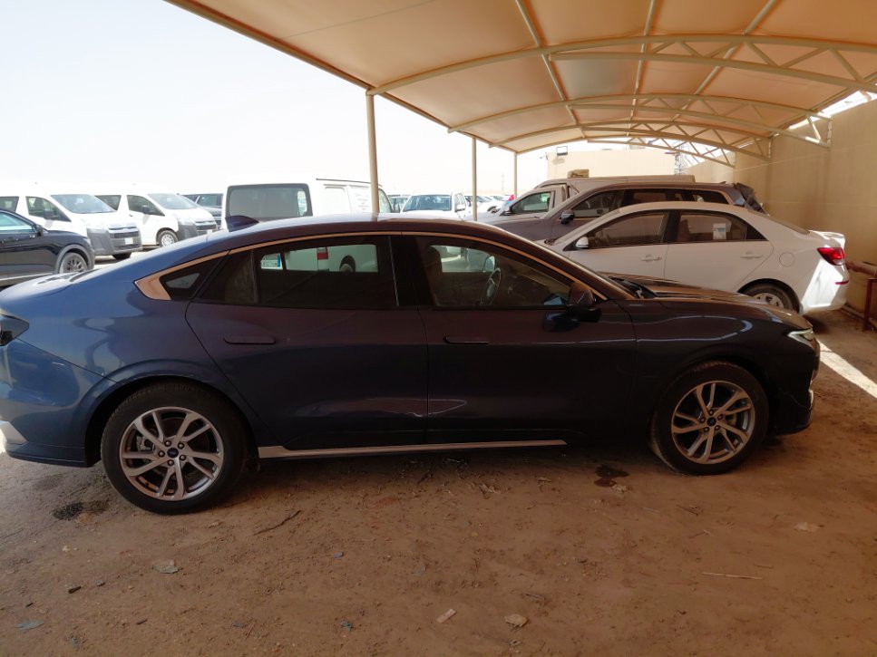 Ford Taurus  2023 image