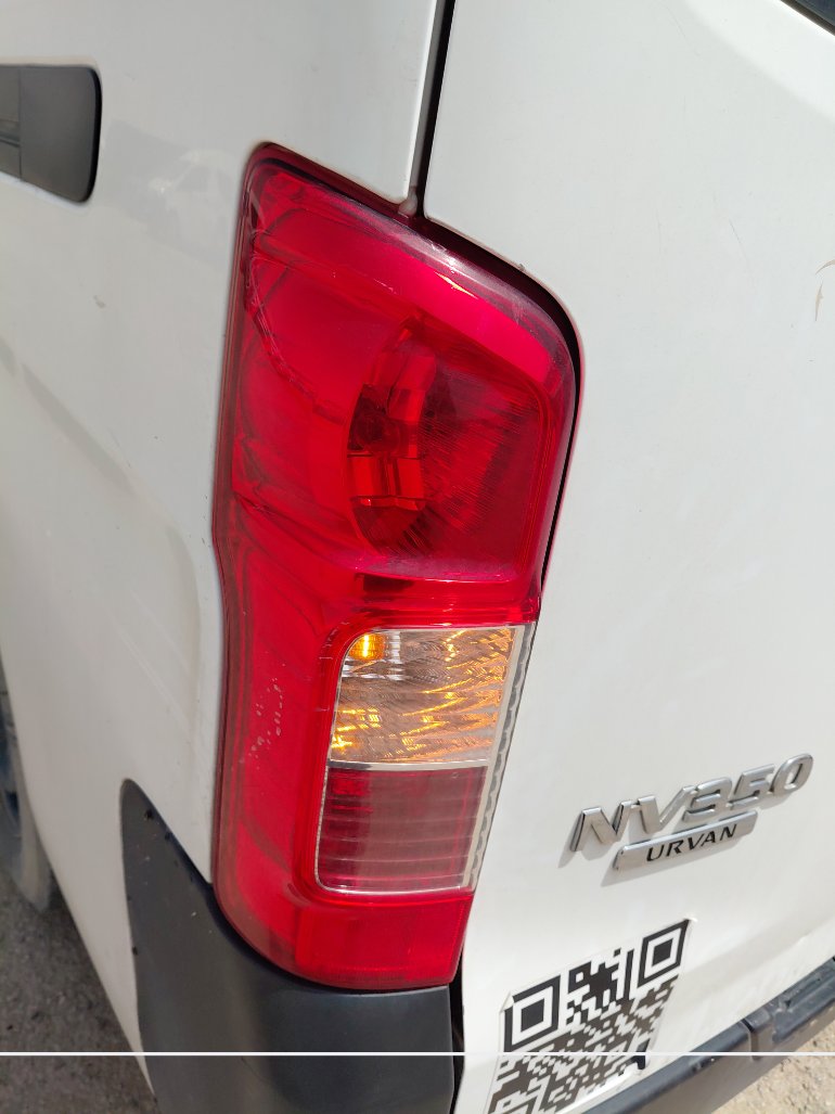 Nissan NV350 Urvan  2021 image