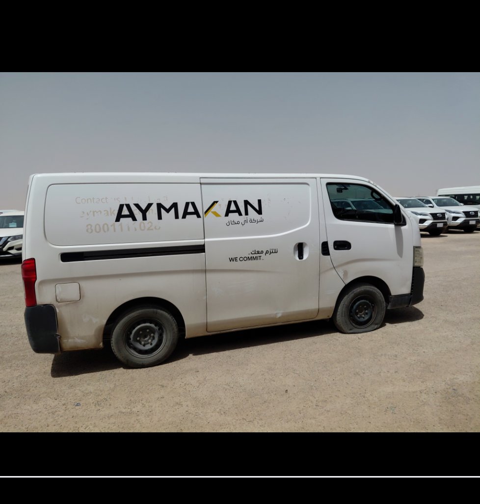 Nissan NV350 Urvan  2021 image