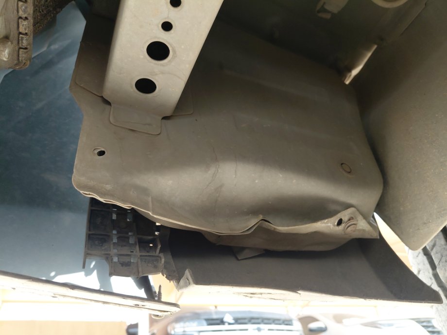 Nissan NV350 Urvan  2021 image