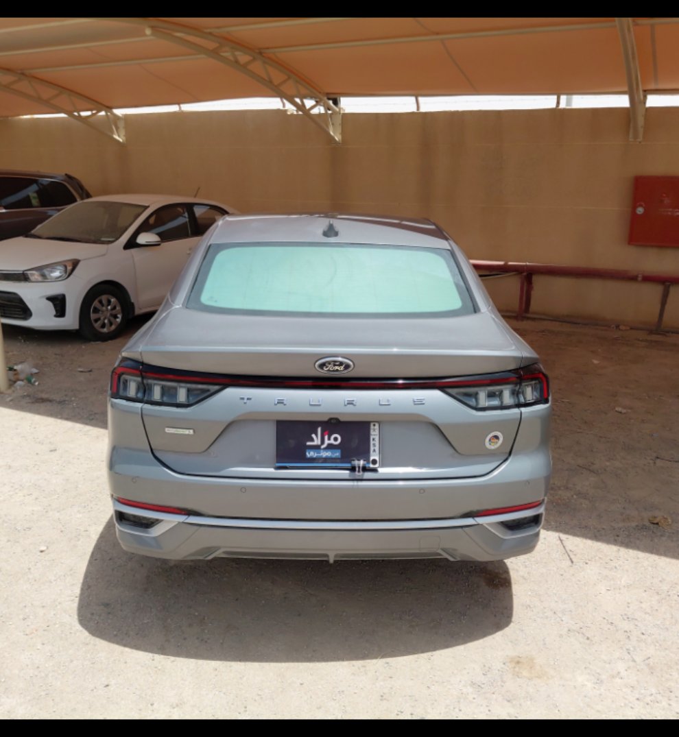 Ford Taurus  2023 image