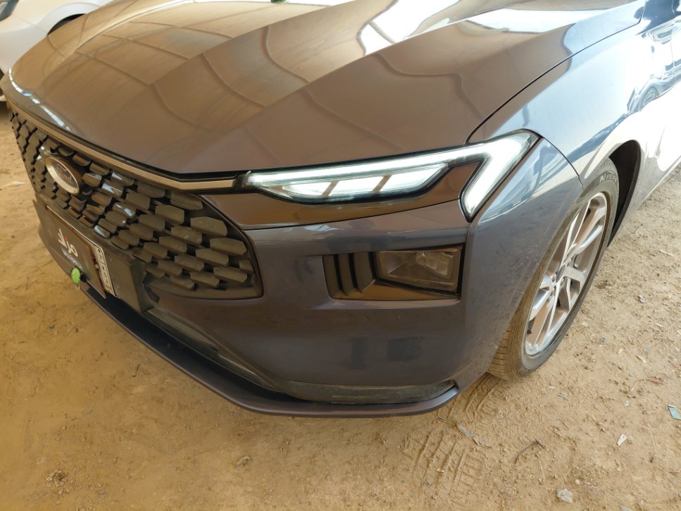 Ford Taurus  2023 image