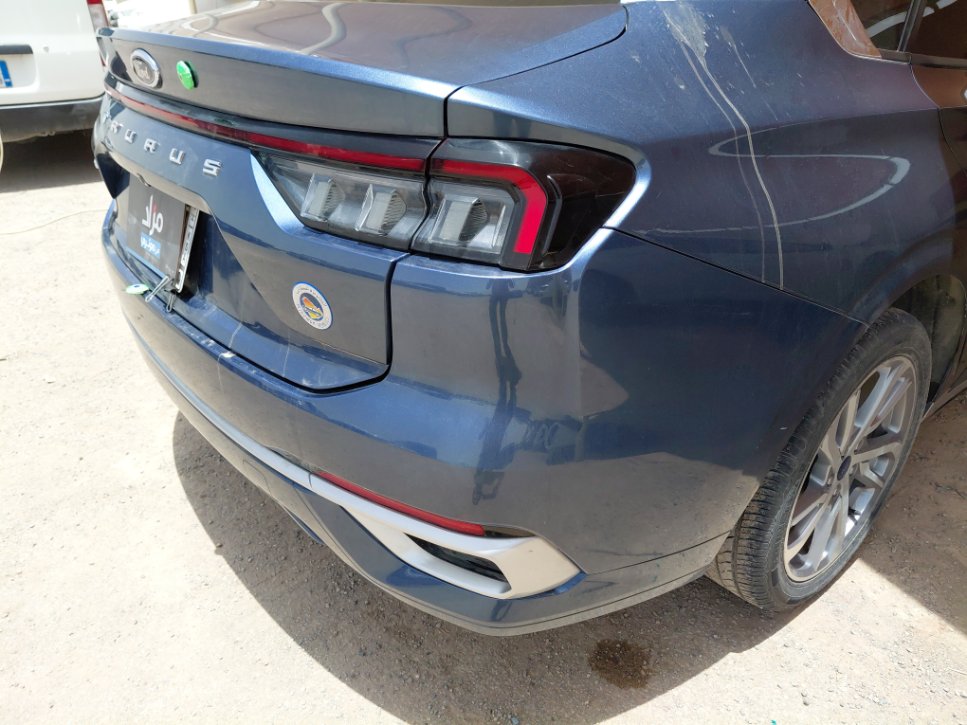 Ford Taurus  2023 image