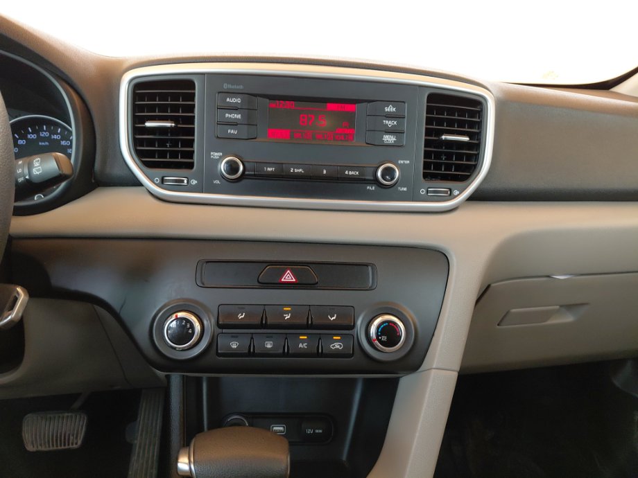 كيا سبورتاج QLE  LX 4WD 2020 image