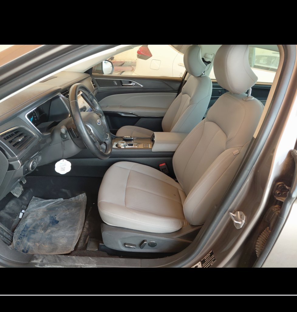 Ford Taurus  2022 image