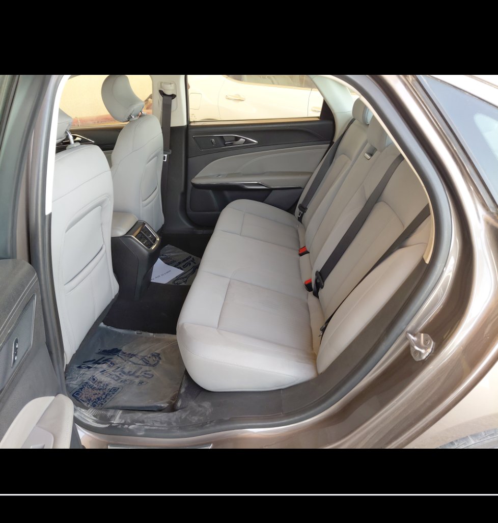 Ford Taurus  2022 image