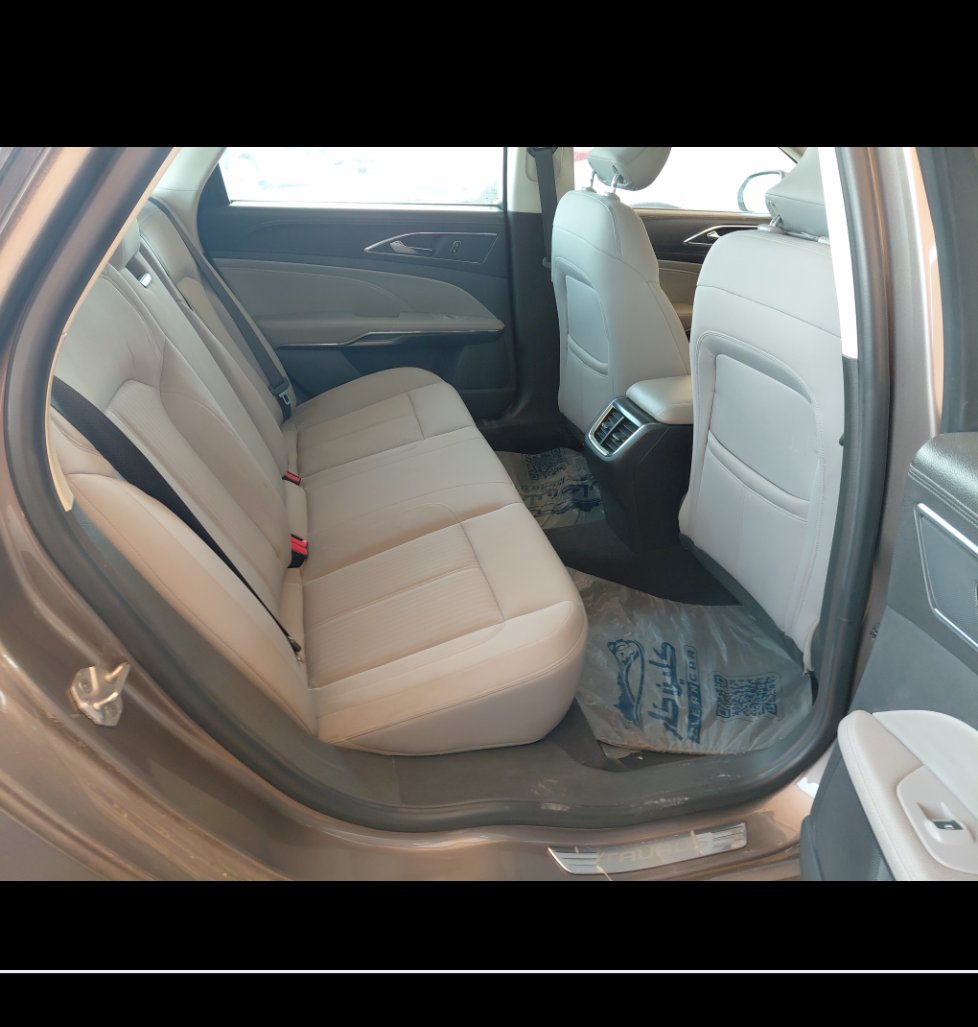 Ford Taurus  2022 image