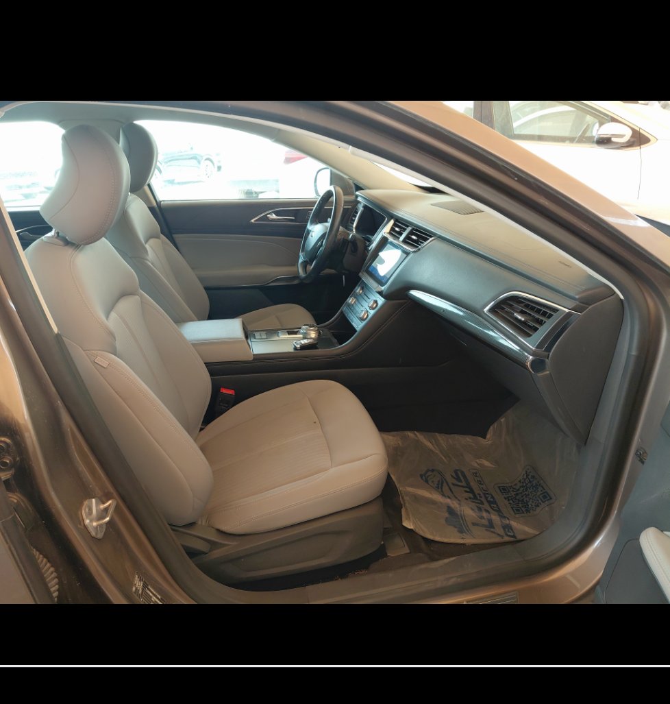 Ford Taurus  2022 image