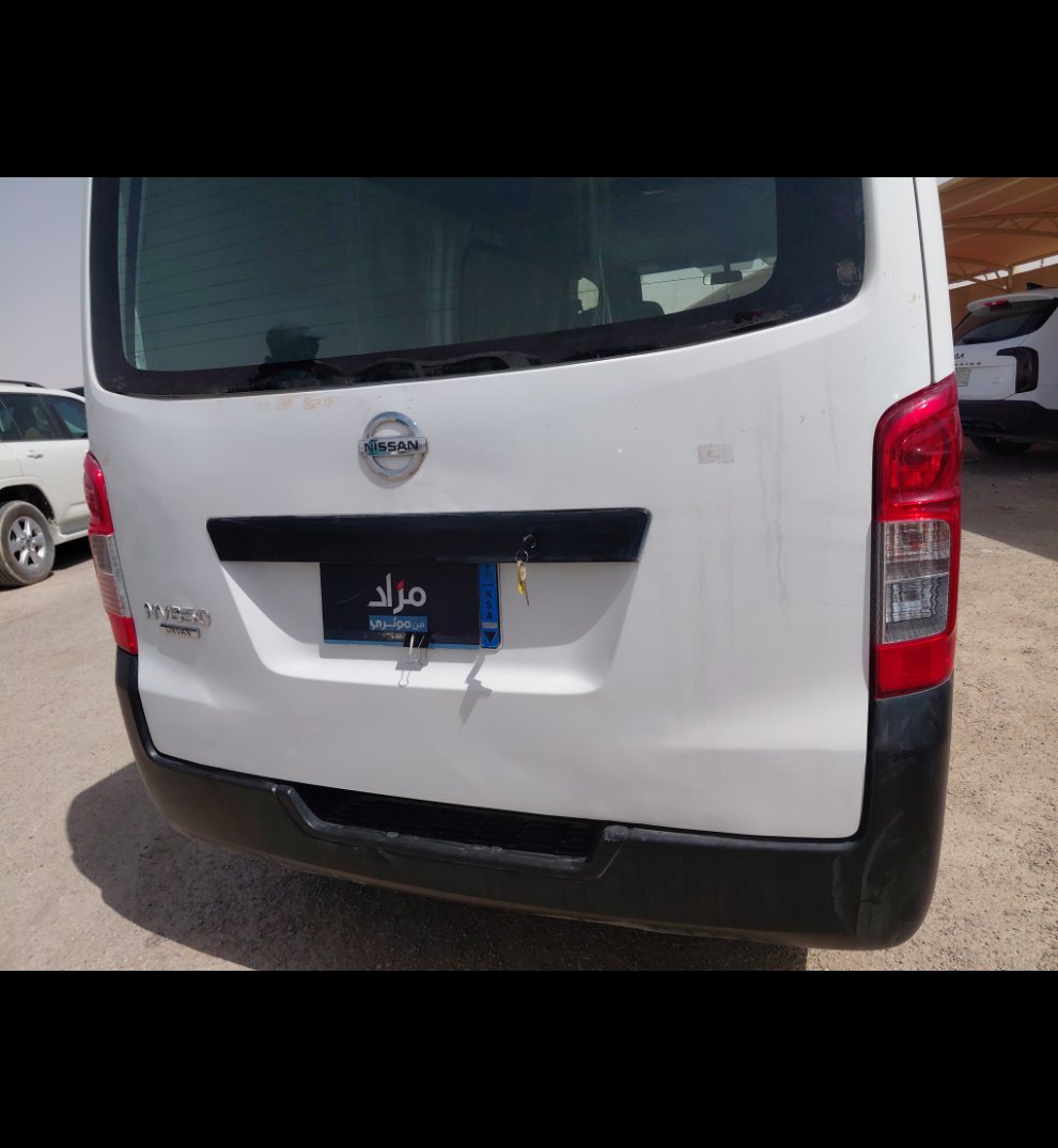 نيسان أورفان  2021 image