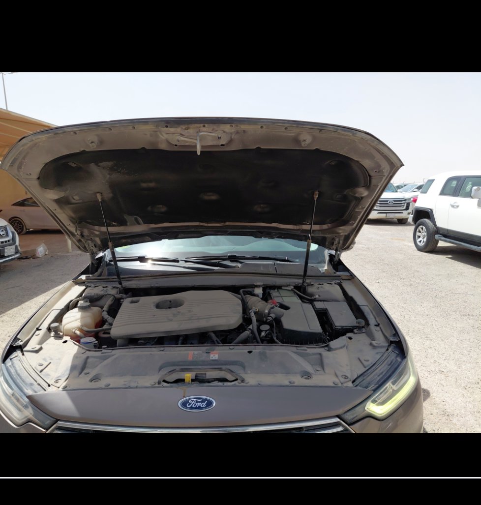 Ford Taurus  2022 image