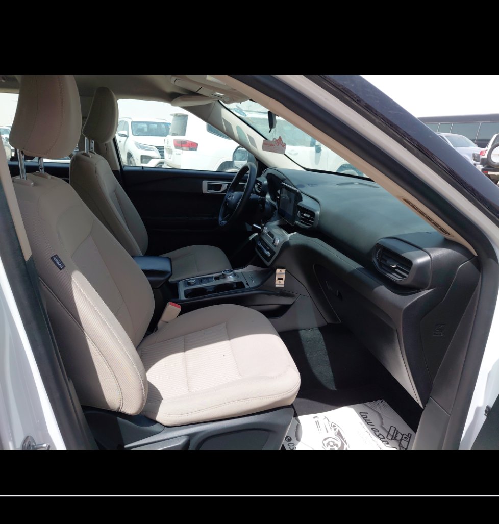 Ford Explorer  2021 image