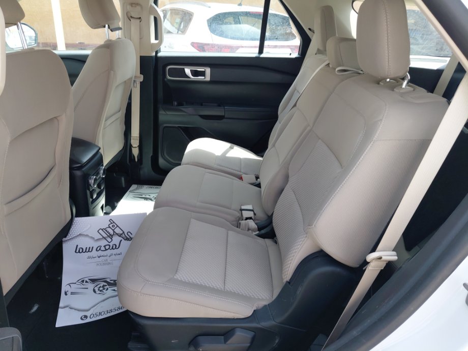 Ford Explorer  2021 image