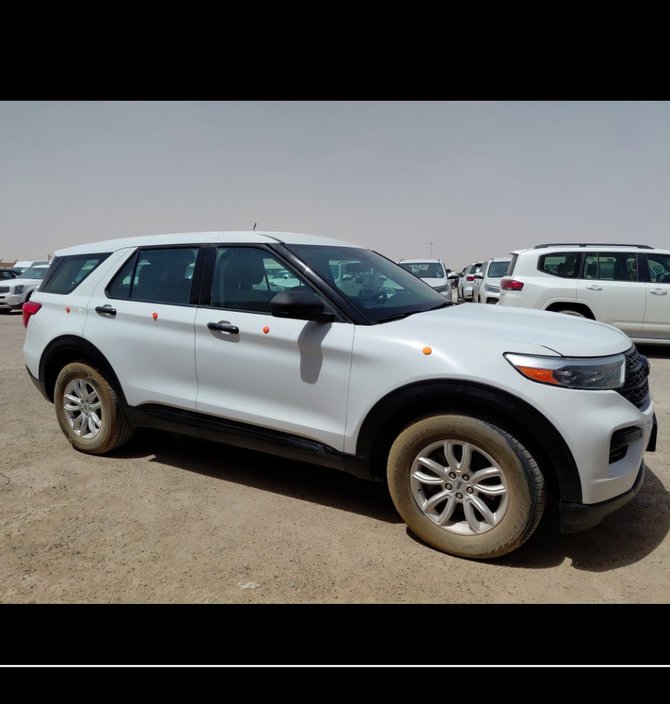 Ford Explorer  2021 image