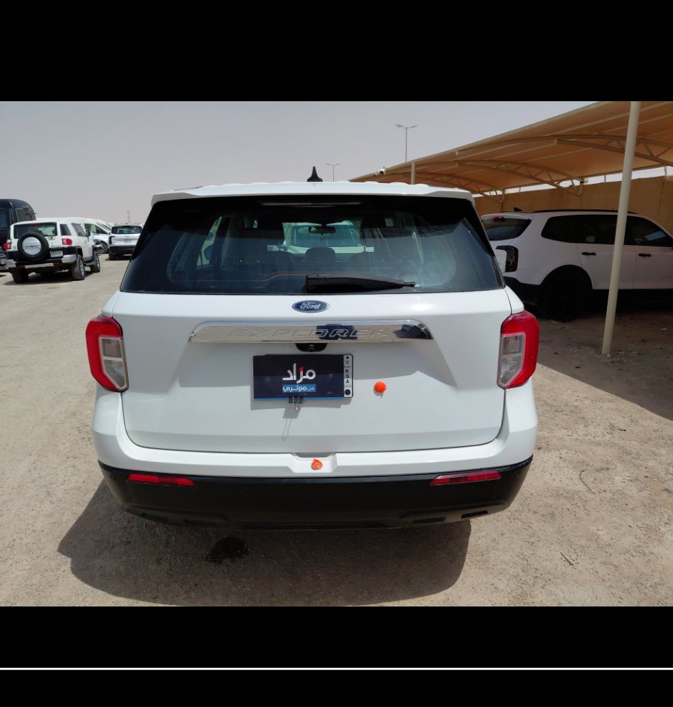 Ford Explorer  2021 image