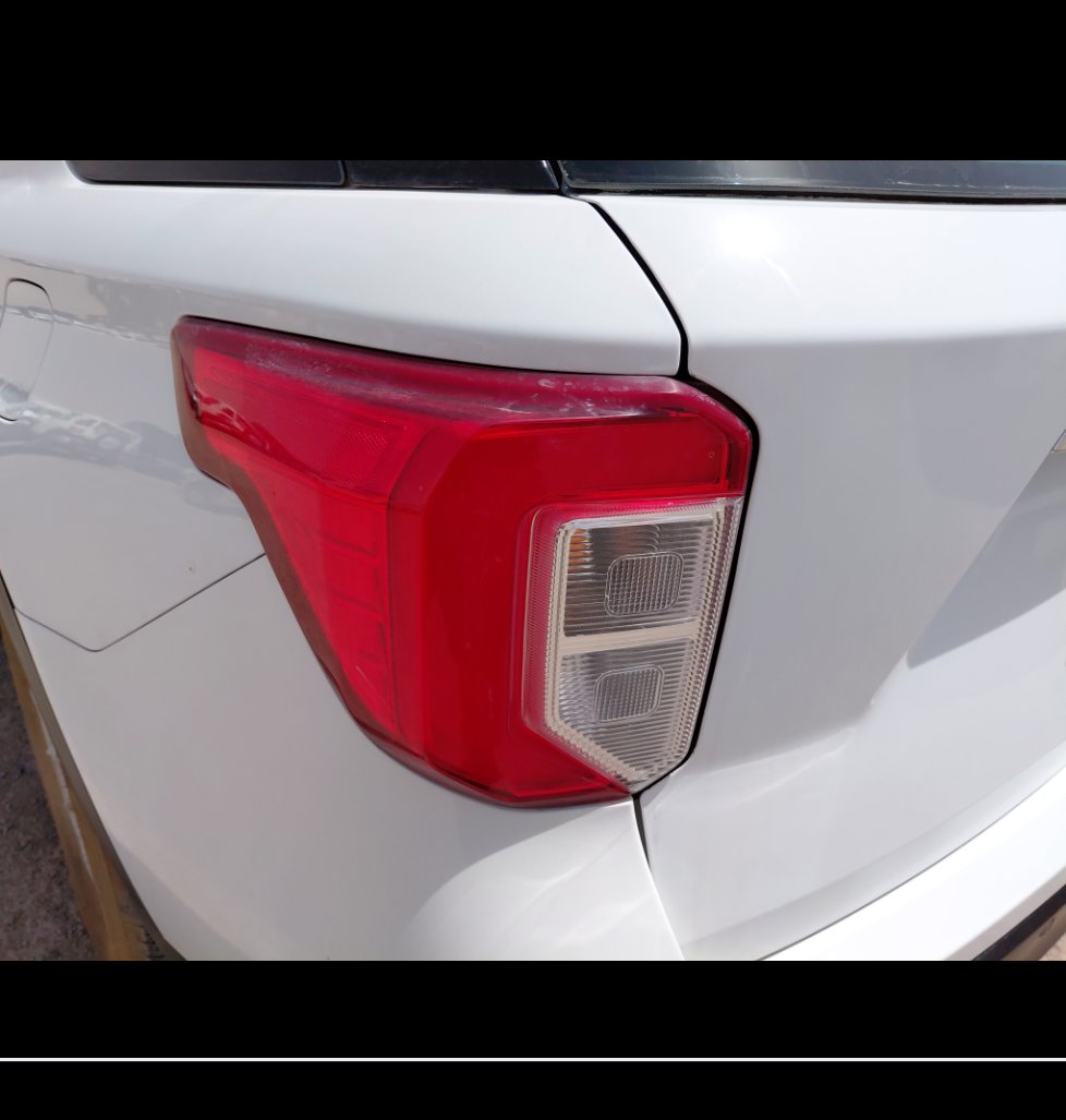 Ford Explorer  2021 image