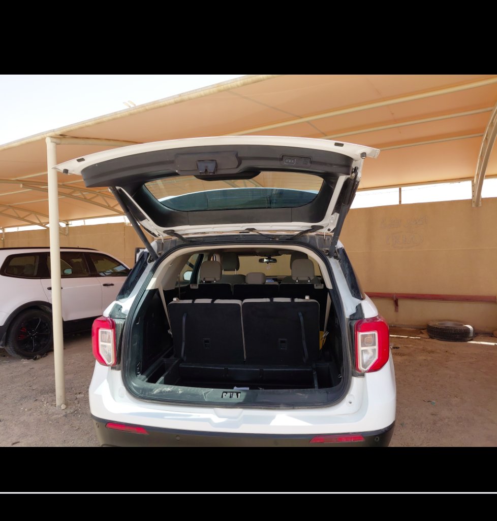 Ford Explorer  2021 image