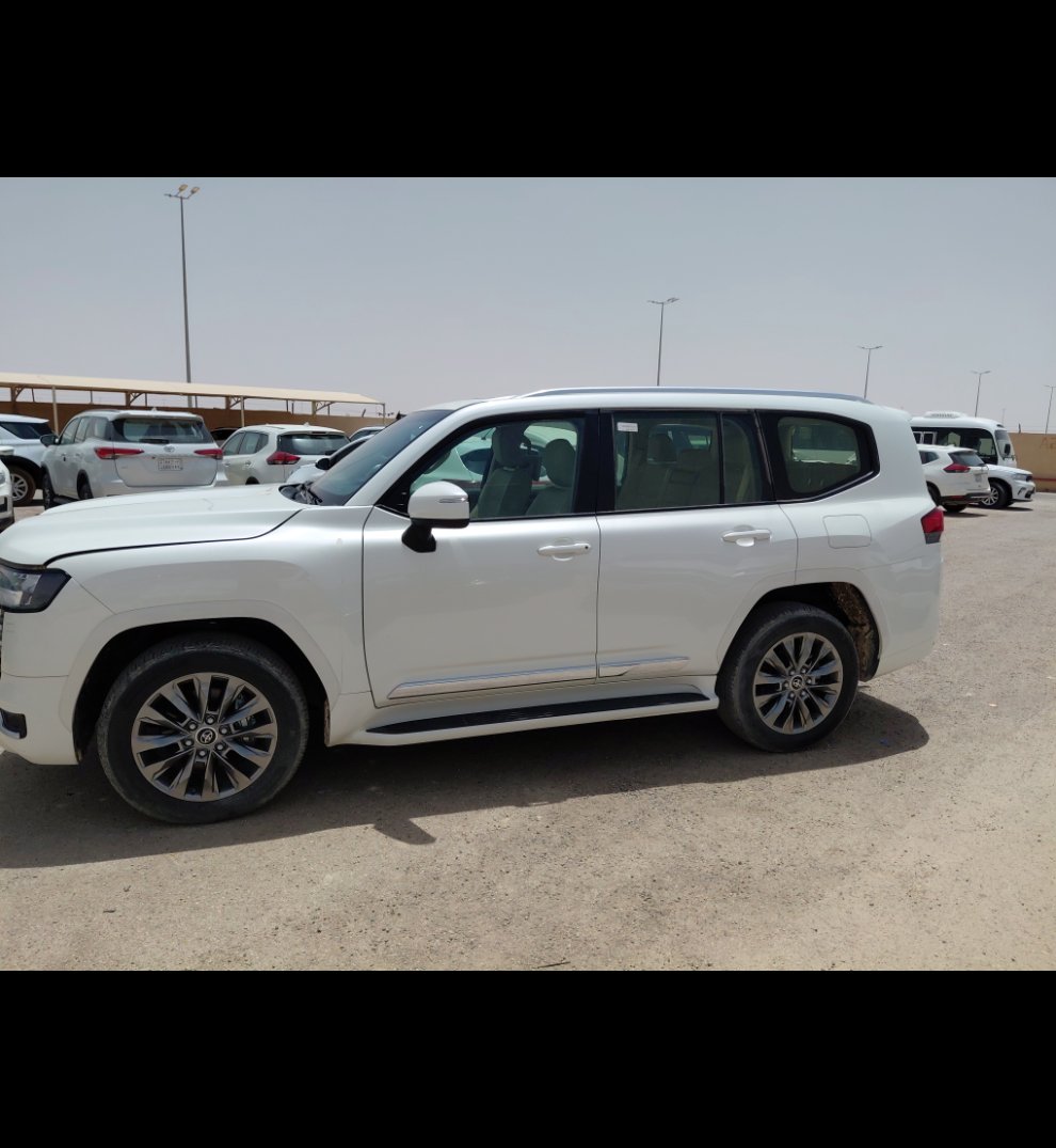 Toyota Land Cruiser GXR4 2023 image