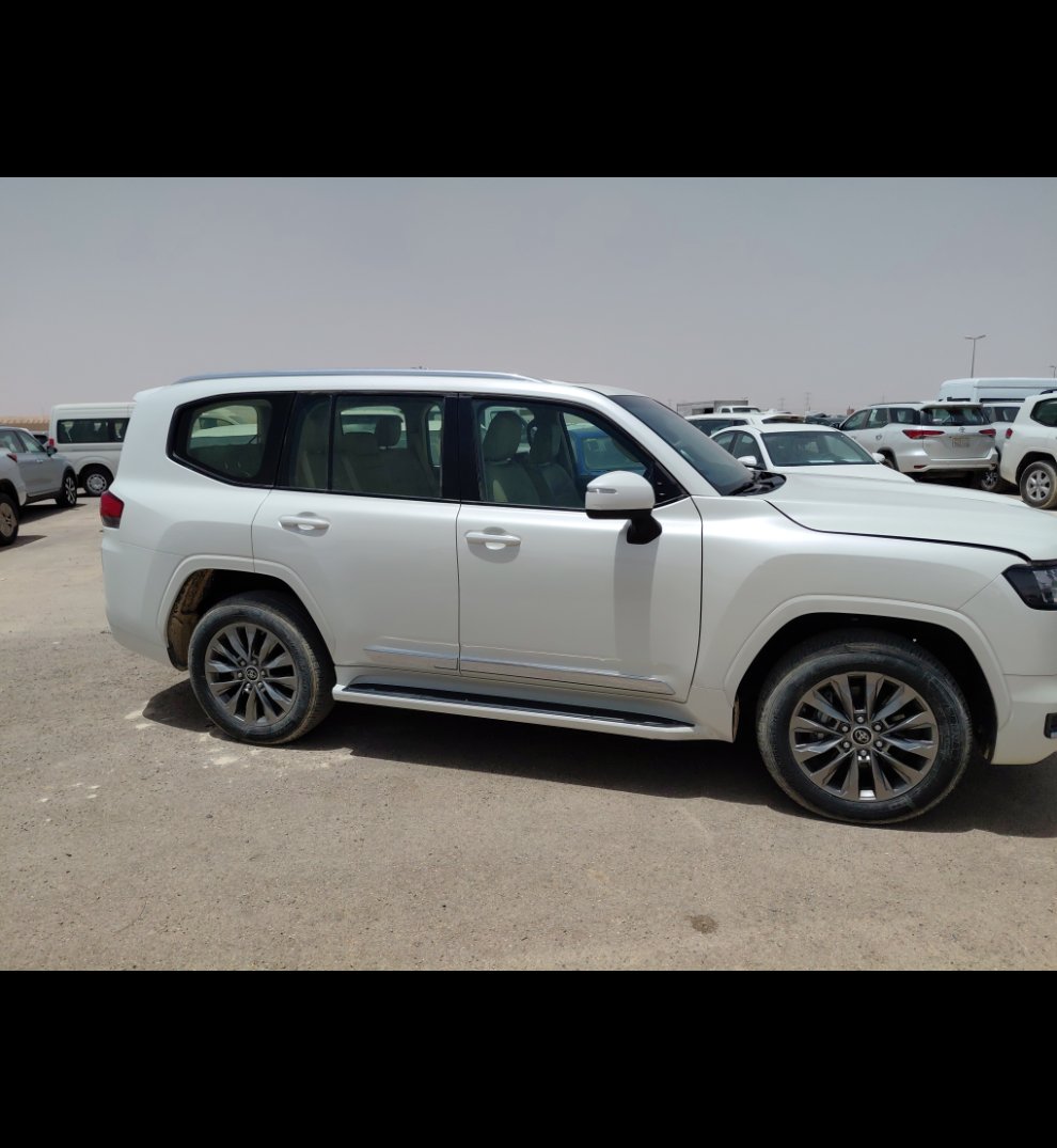 Toyota Land Cruiser GXR4 2023 image