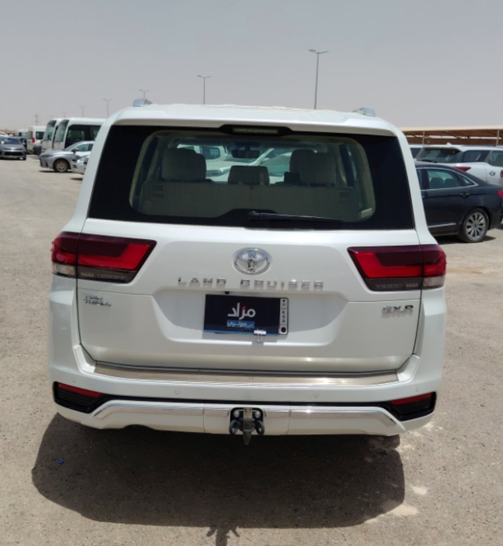 Toyota Land Cruiser GXR4 2023 image