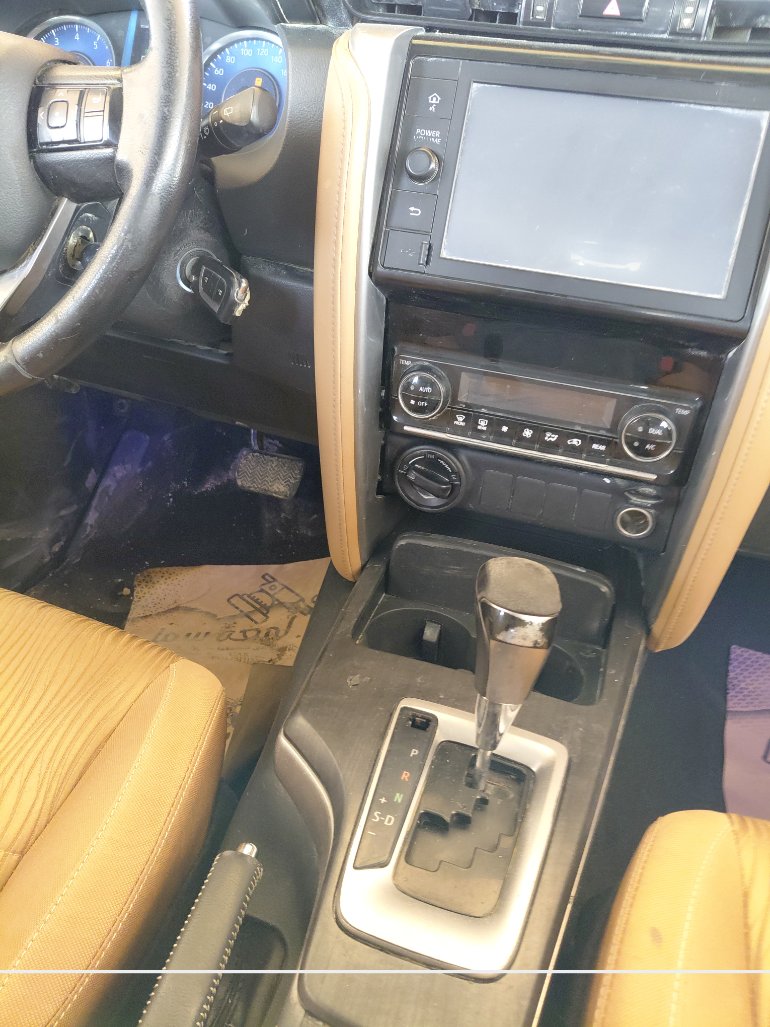 Toyota Fortuner VX1 2023 image