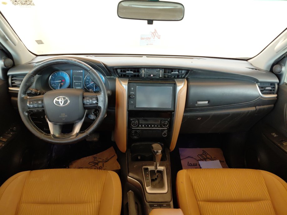 Toyota Fortuner VX1 2023 image