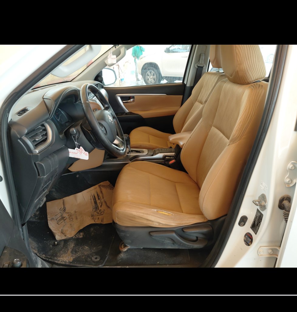 Toyota Fortuner VX1 2023 image