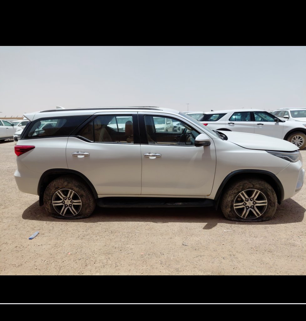 Toyota Fortuner VX1 2023 image