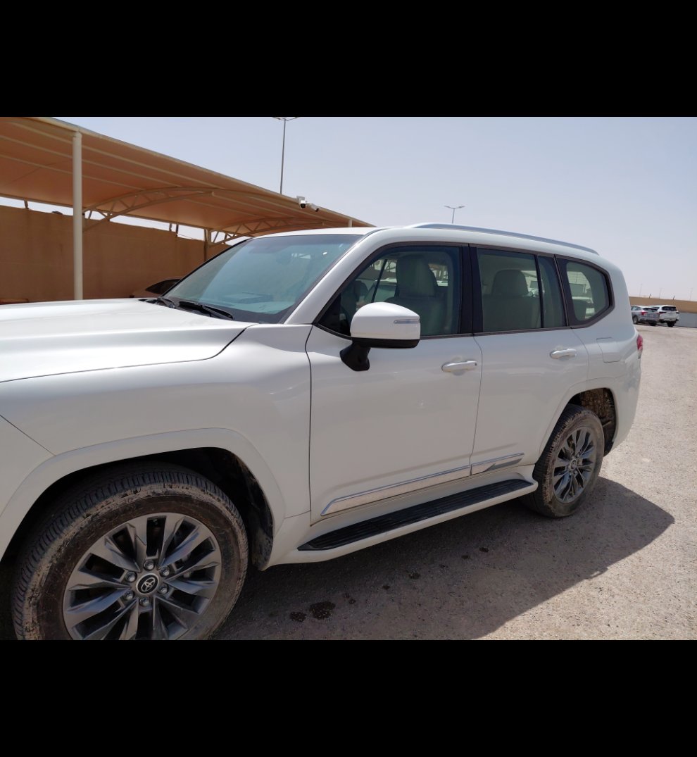 تويوتا لاند كروزر GXR4 2023 image