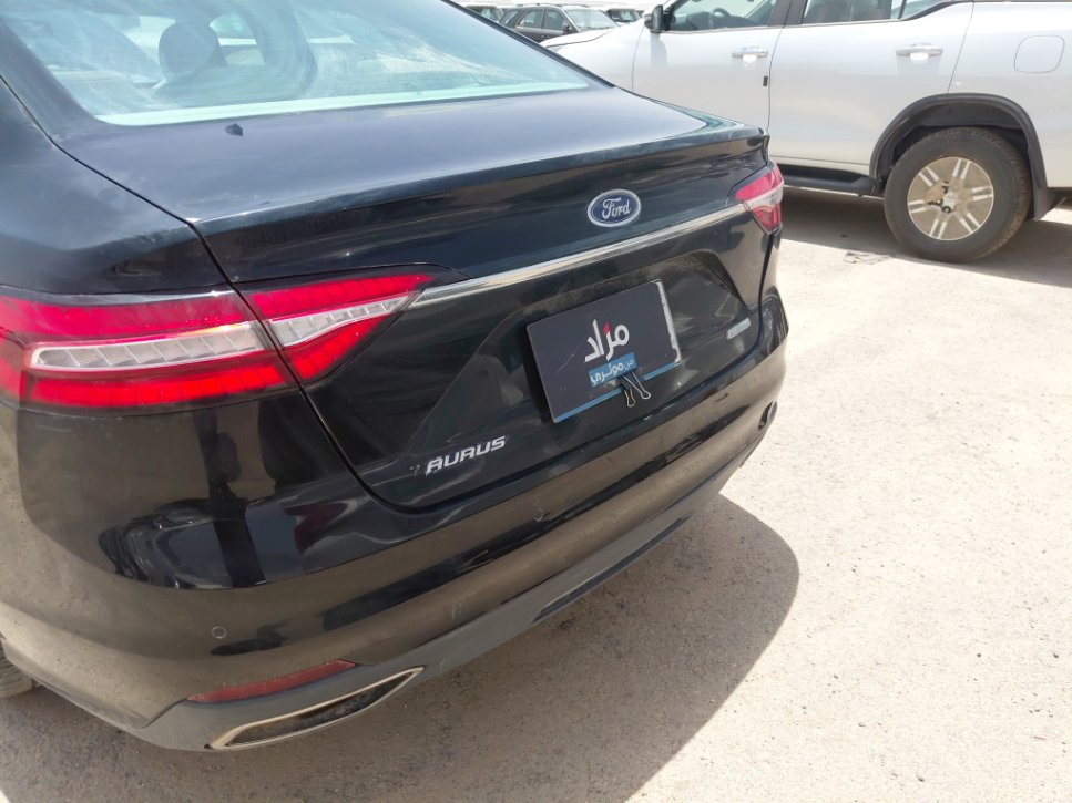 Ford Taurus  2020 image