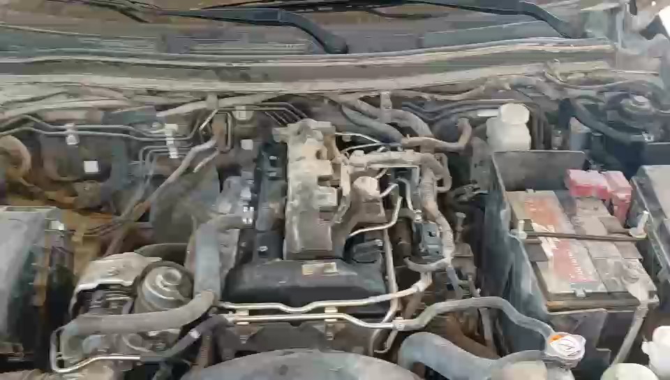 ميتسوبيشي L200 4x4 2023 video